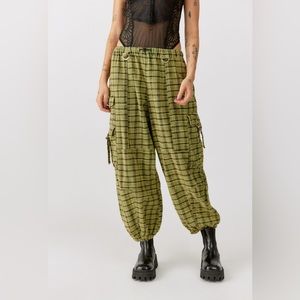 Urban Outfitters Jana Balloon Cargo Pants